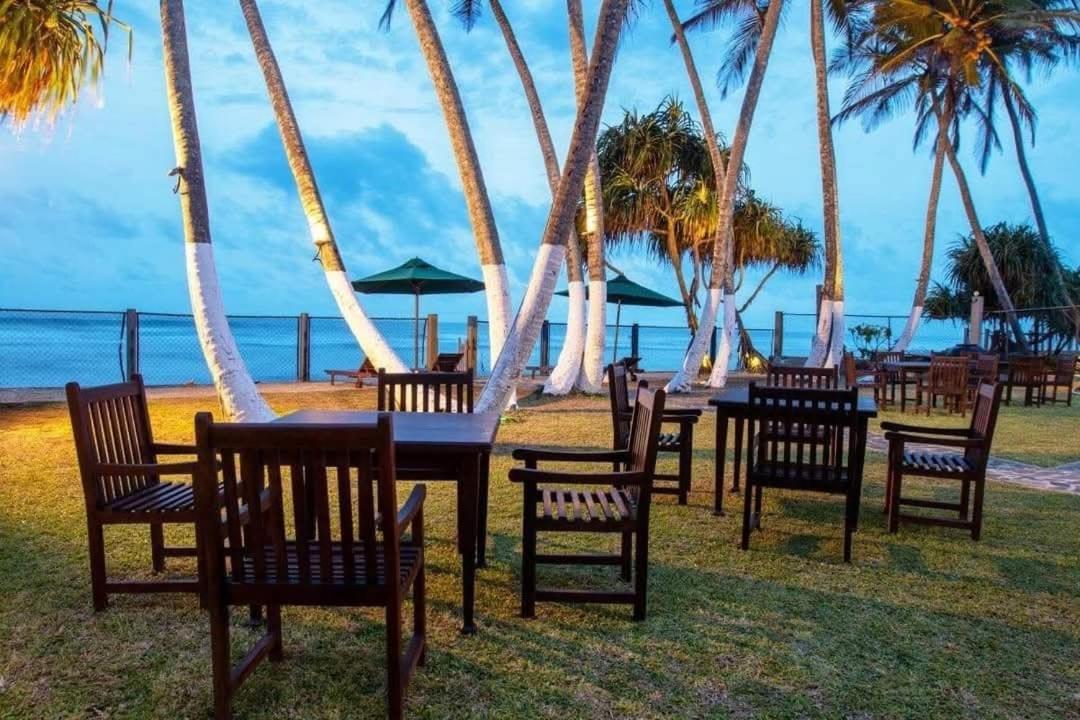 Shavara Beach Аханґама Екстер'єр фото