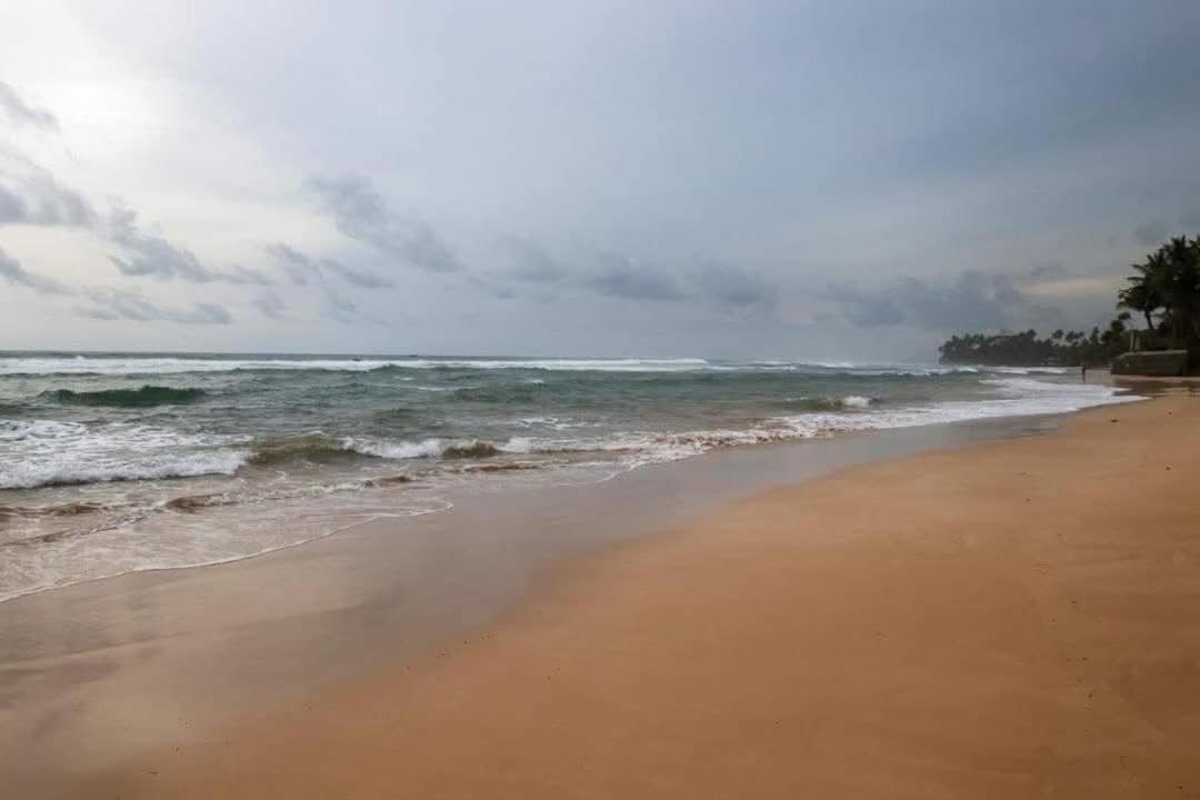 Shavara Beach Аханґама Екстер'єр фото
