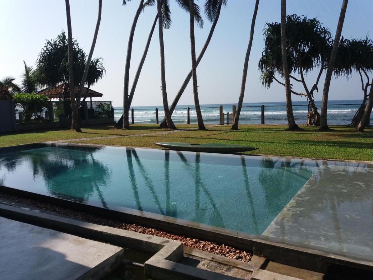 Shavara Beach Аханґама Екстер'єр фото